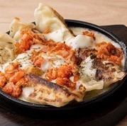 선택할 수 있는 2종의 철판 치즈 만두