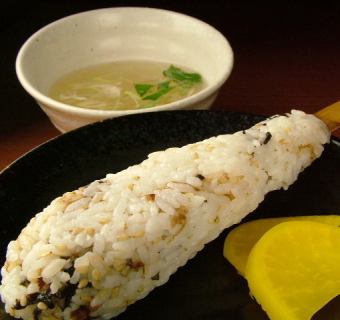 Grilled rice ball skewers (with soup)