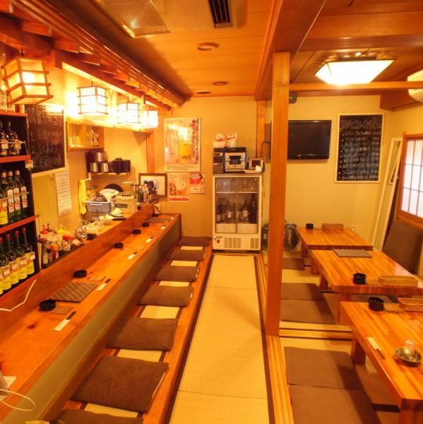 You can easily enjoy delicious creative dishes and specialty shochu in a shop full of stylish Japanese style ♪