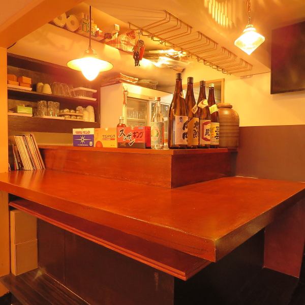 Whether you are alone or just want to have a light drink, this is a restaurant that you can feel free to use! We have a standing drink counter and table seats in the restaurant! You can use it with confidence even if you are ♪ We are open until 24:00, so please use it as the second or third house!