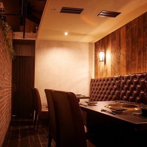 クリスマスデートは落ち着いた雰囲気の店内で厳選したお肉を…♪