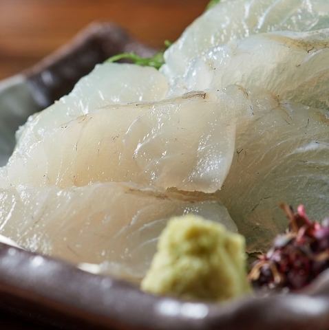 The sashimi procured from Sanriku is exquisite! Seasonal fish are available♪