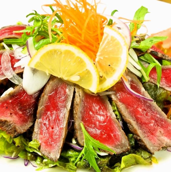 附贈「阿波牛烤牛肉+海鮮生魚片拼盤」！2小時無限暢飲套餐7道菜品4,500日元（含稅）！