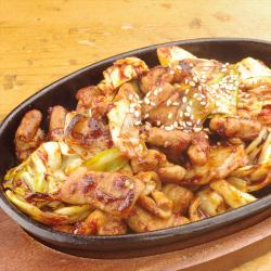 붉은 매운 호르몬 볶음