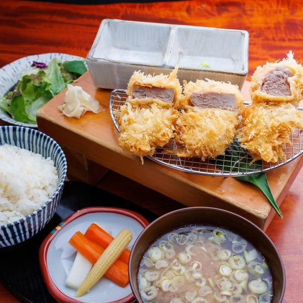 【愛知の至宝】保美豚「極み」ロースカツ◆一頭からわずか数kgの希少部位を贅沢に味わう！