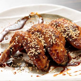 [Nagoya specialty Umyaa] 3 spicy fried chicken wings