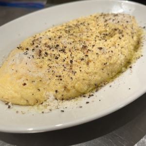 チーズたっぷり半熟スクランブルエッグ