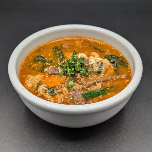 [辛] ユッケジャンスープ