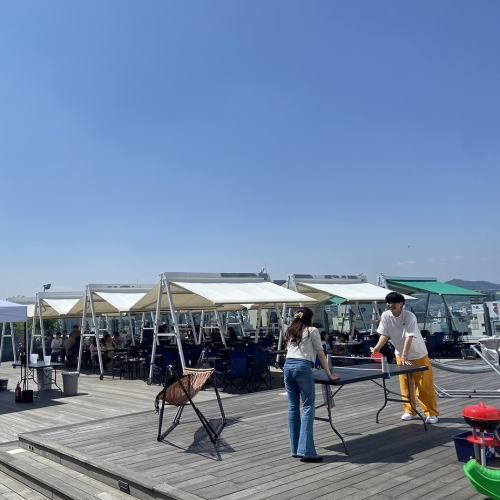 A playground space that both adults and children can enjoy ♪