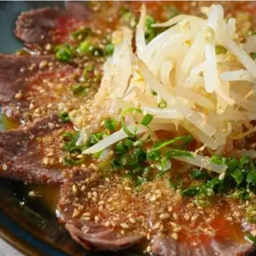 鍋前に大人気！さっぱりおいしい『近江牛タタキ胡麻ポン酢』