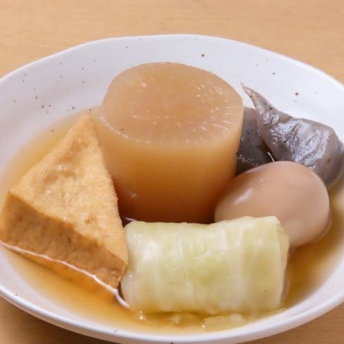 5種盛り合わせ(大根、こんにゃく2個、たまご、三角揚げ、ロールキャベツ)