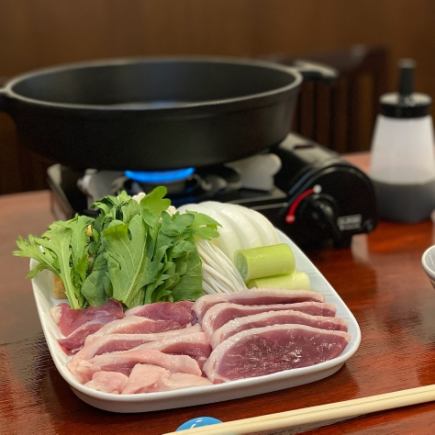 [Lunch only] Half course of grilled duck sukiyaki with domestic duck. The grilled duck sukiyaki is delicious! 3,500 yen (tax included)