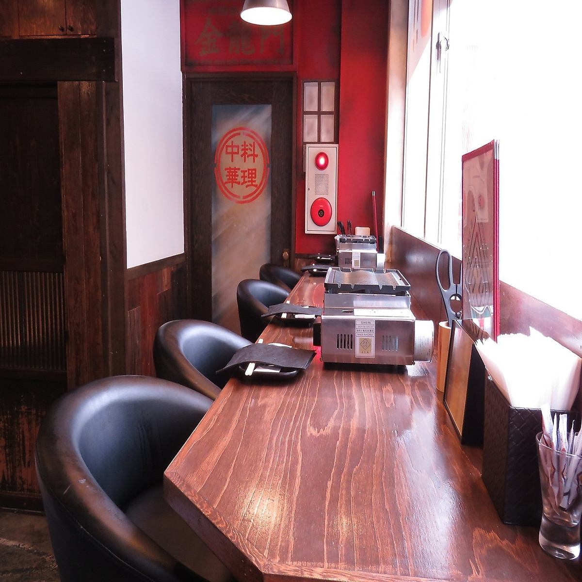 Yakiniku in a space full of Showa retro! Private rooms and couple seats available from 2 people