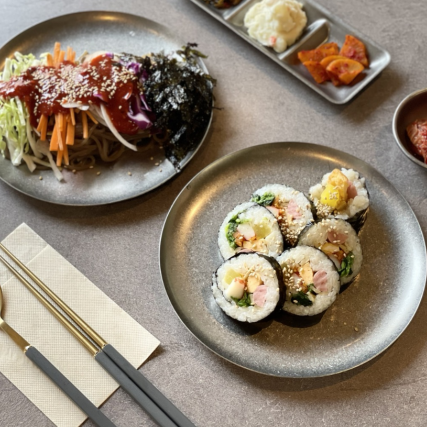 [Kimbap + Makguksu] Enjoy makguksu, a local dish from the buckwheat-producing region of Gangwon-do~★