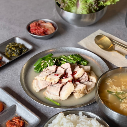 [Bossam] Enjoy the special smoked bossam that is only available at Korean restaurant Ipsae~♪