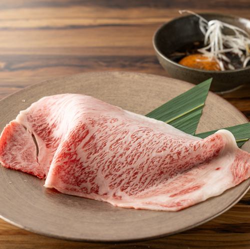 [Our recommendation] Instant grilled Omi beef sirloin sukiyaki (with Tsukimi sauce)