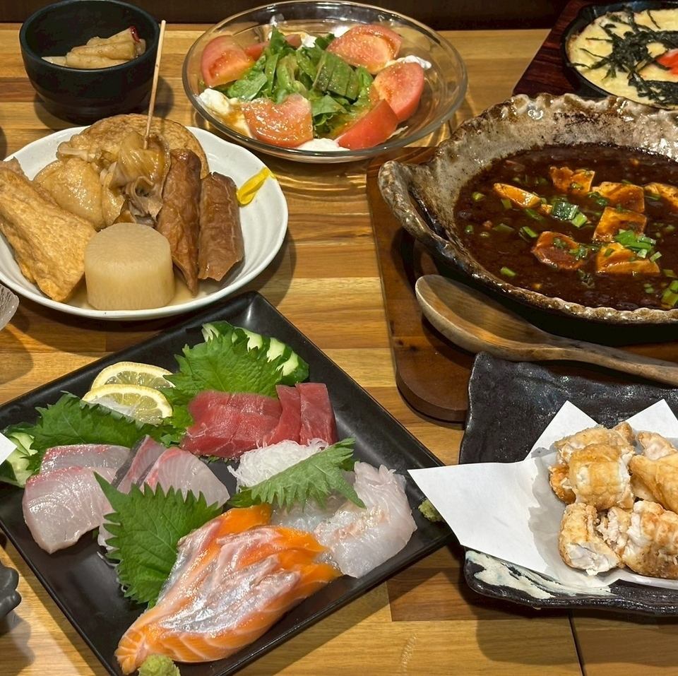 新鮮な魚介と旬の食材を使った料理を店主厳選の地酒と共に★