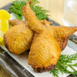 Deep-fried chicken wings (3)