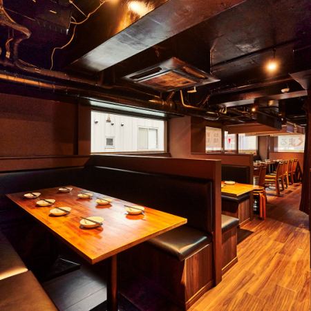 女子会・合コン・接待・など様々なシーンに対応しております◎デザイナーズ個室で細部までこだわった店内で御飲食頂けます♪カップルを引き付ける店内仕様☆モダンな造りの当店はカップルや2名様のお食事に最適★新宿 しゃぶしゃぶ 食べ放題