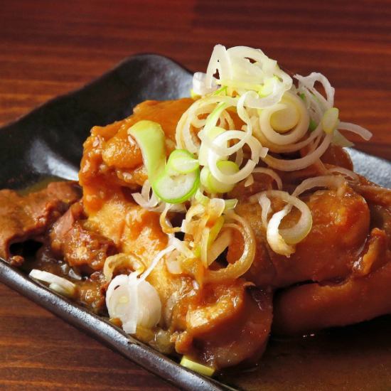 心温まる家庭料理を肴に乾杯♪名物「肉豆腐」は必食の逸品です。