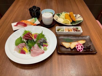 【90分飲み放題】焼魚+刺身+寿司など全8品!飲放付5500円コース