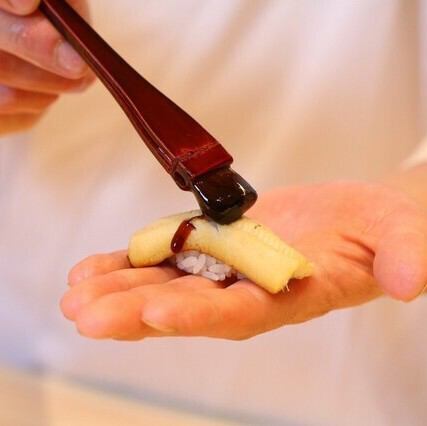 旬の食材が持つ旨味を最大限にひき出す職人の『鮨』