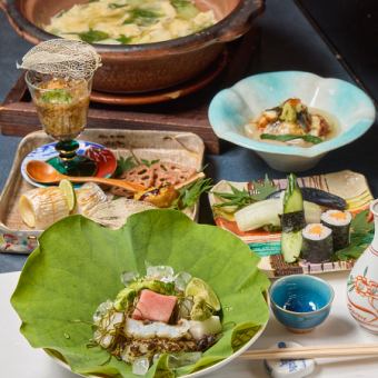 お造りなど旬食材の料理を贅沢に堪能できる！【おまかせ料理12000円(税込)コース】