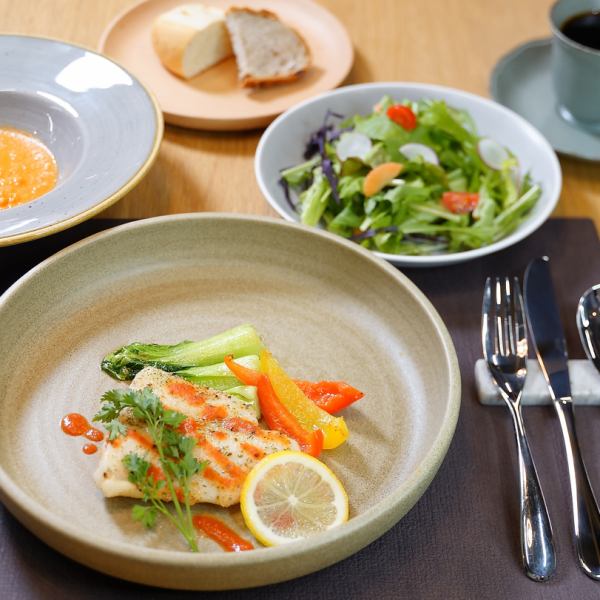 土日祝限定！≪選べるメインのランチセット≫1,650円～