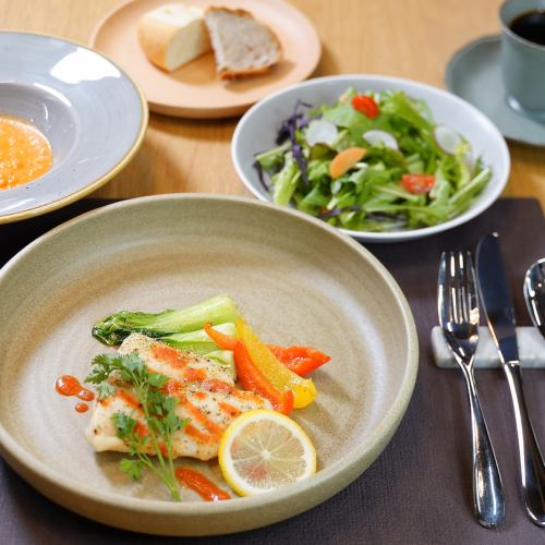土日祝限定！≪選べるメインのランチセット≫1,650円～