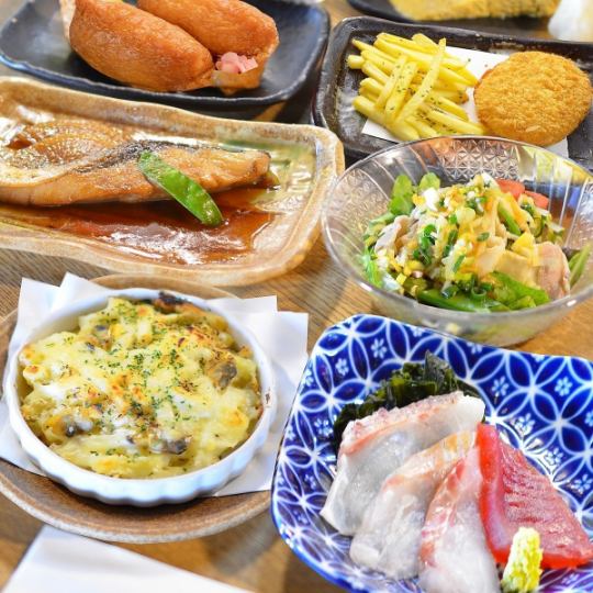 【僅限平日】3,980日圓套餐，包含7道菜和2小時無限暢飲，另加生啤
