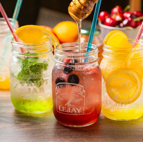 話題のモクテルなどノンアルコールドリンクも豊富です☆