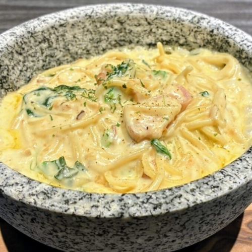 「石焼パスタ　カルボナーラ」