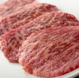 我们从可靠的供应商那里购买高级日本牛肉。