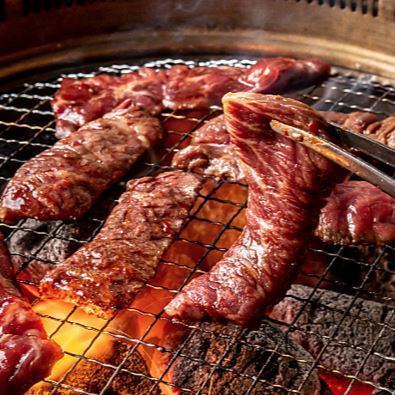 ``Shokusarabou'' where you can enjoy meat to your heart's content