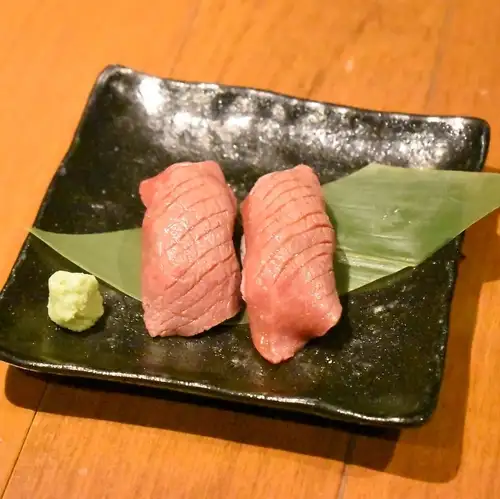 炙り肉寿司