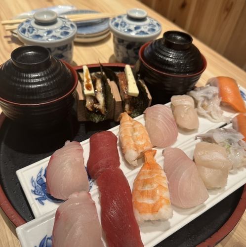 深夜提供午餐菜单