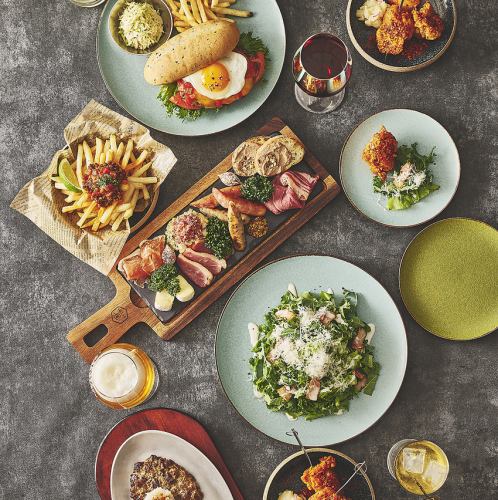 お酒でくつろぐディナー