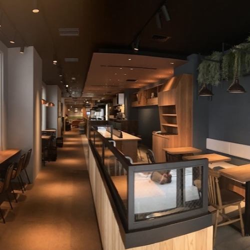 仕切り設置で個室対応◎