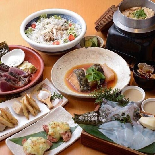 【寅八コース】新鮮な泳ぎイカお造りやカツオの藁焼きなど含む全9品6,500円
