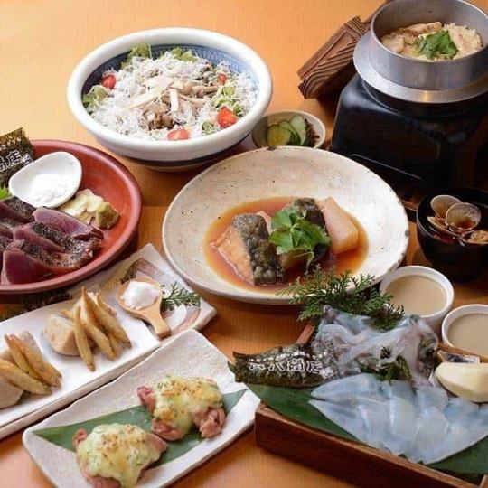 【寅八コース】新鮮な泳ぎイカお造りやカツオの藁焼きなど含む全9品6,500円