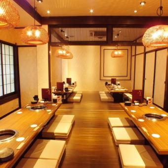 Large hall tatami room for 10 to 18 people Large hall tatami room for 20 to 32 people