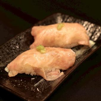 和牛の握り寿司（2貫）