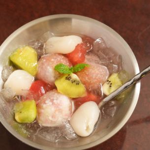 Tapioca dumpling fruit punch