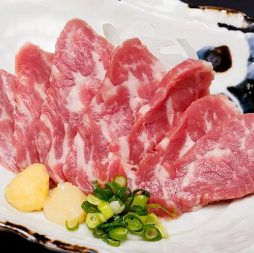 山梨で人気の郷土馬刺し料理♪