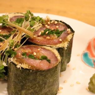 本マグロ とろろ昆布締め海苔巻き