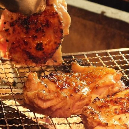 3 hours all-you-can-drink "Standard Charcoal Grill Course" 8 dishes including charcoal grilled local chicken, fresh fish and standard shrimp dishes, 4380 yen ⇒ 3500 yen