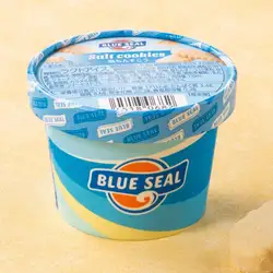 沖縄ブルーシールアイス～塩ちんすこう味～