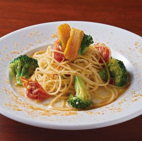 Dried mullet roe and broccoli pasta