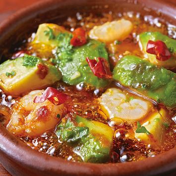 Spicy and hot! Shrimp and avocado chili pepper