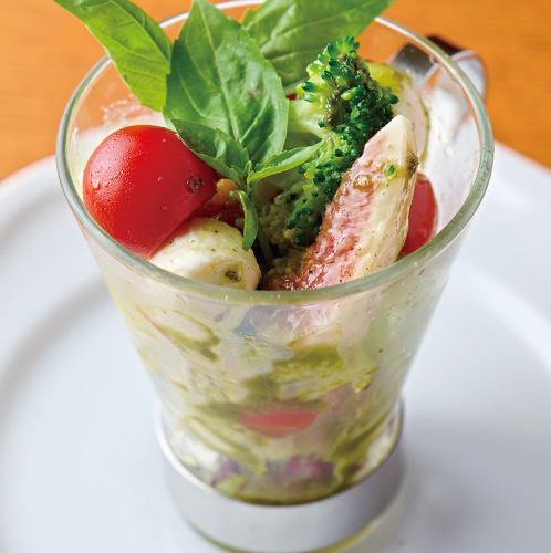 旬果実のカップレーゼ